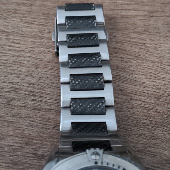 GUESS Watch - Picture 2 of 5